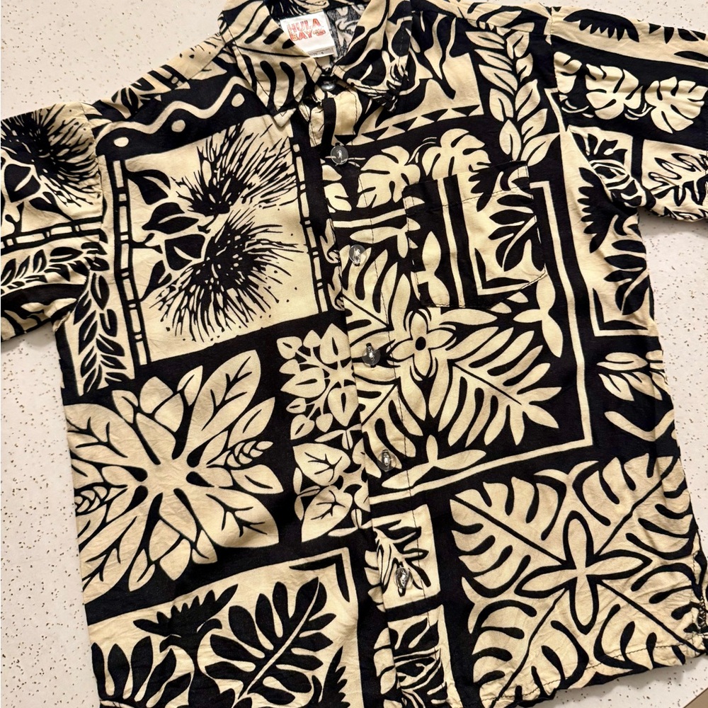 Kids (Boys 6) Black and Cream “Aloha Shirt” Hawaiian Button Down Shirt